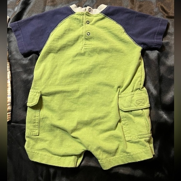 Carters Boys Romper 2 piece set Sz. 12 months - Picture 5 of 12